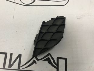 Крышка буксировочная на Mercedes x166 w166 c292 Крышка буксировочная на Mercedes x166 w166 c292